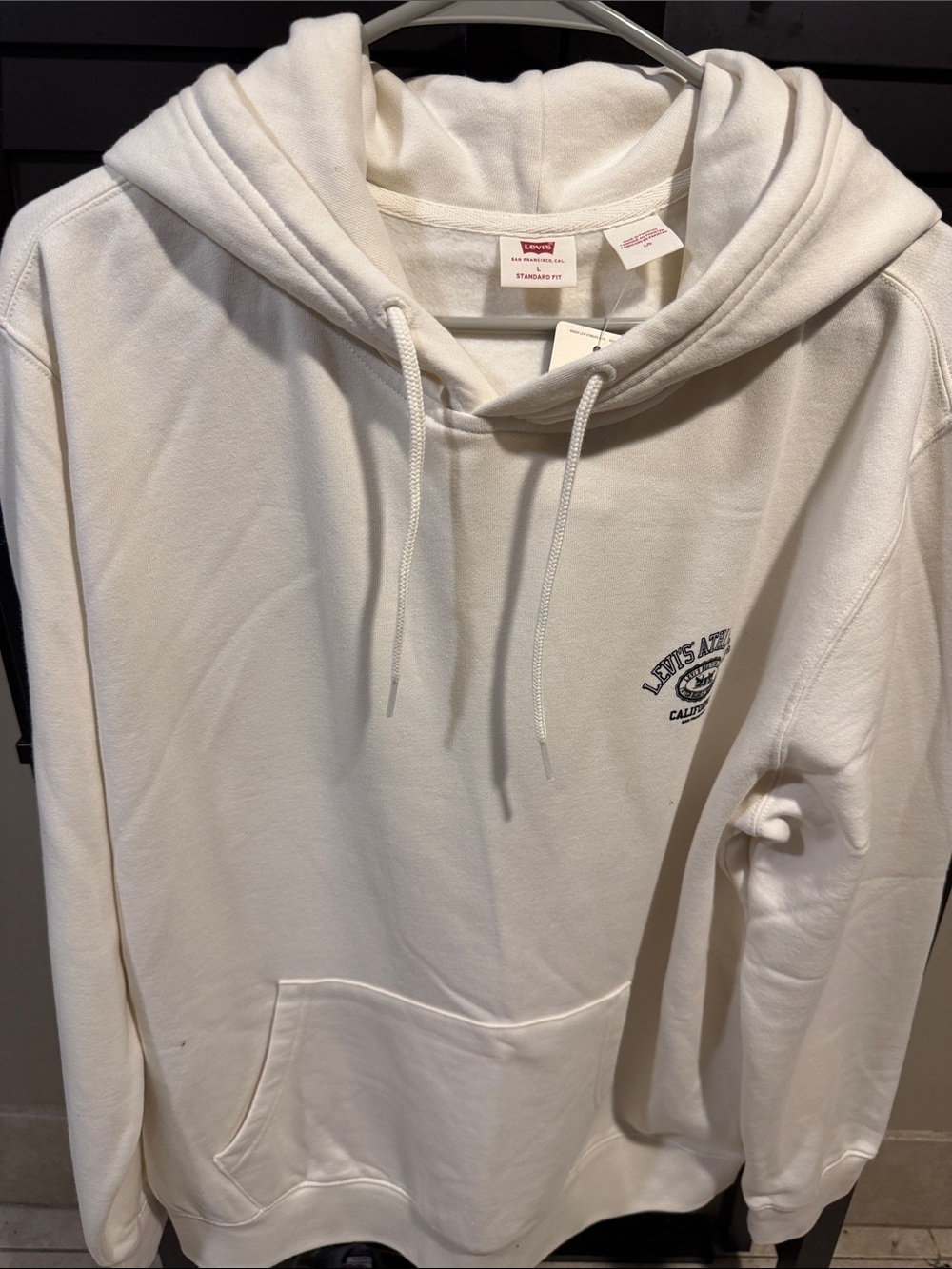 Levi's Cream Hoodie with Small Navy Logo